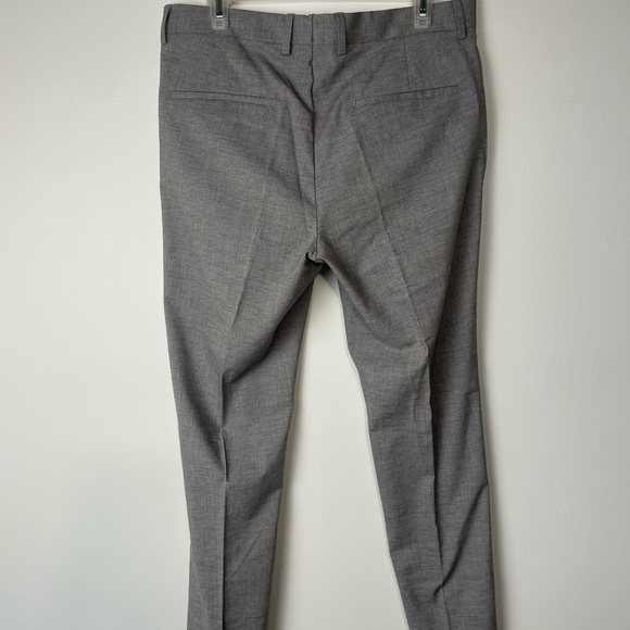 746. Mens Dress Pants - Picture 9 of 10